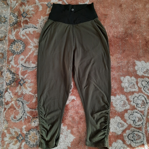 Lululemon Fatigue Gator Ziggy Snake Sunset Salutation cropped leggings - Picture 4 of 12